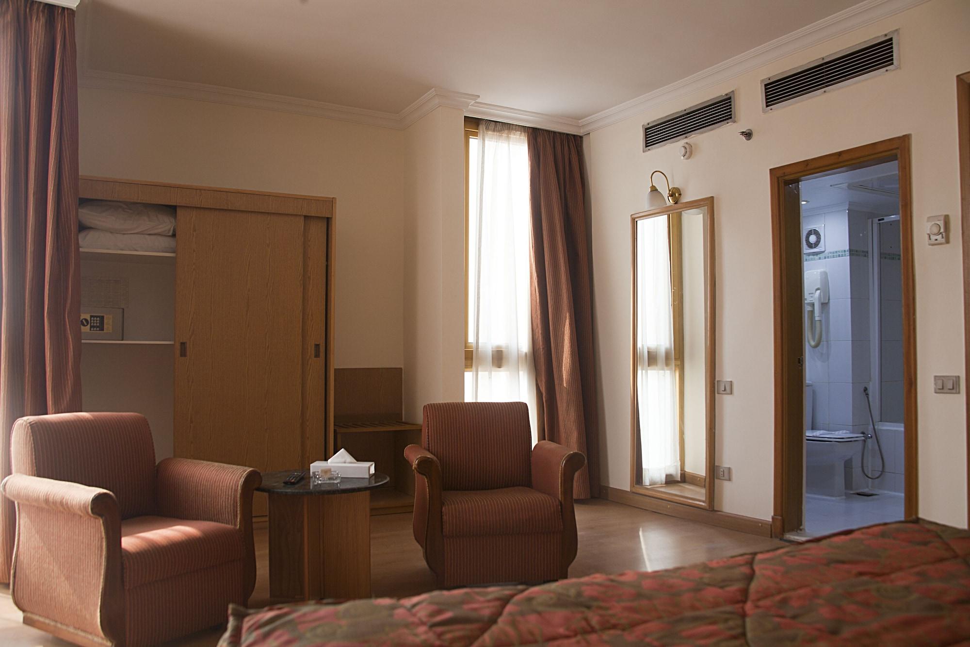 Maadi Hotel Cairo Exterior photo