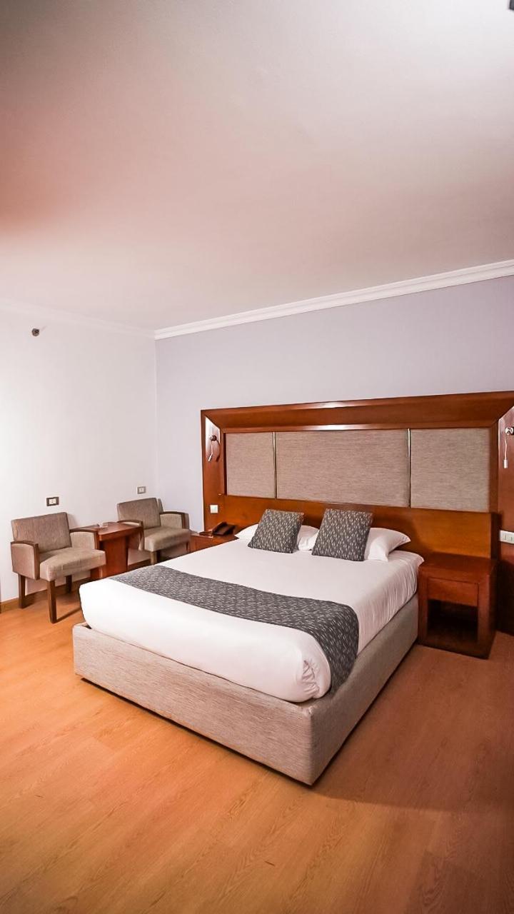 Maadi Hotel Cairo Exterior photo