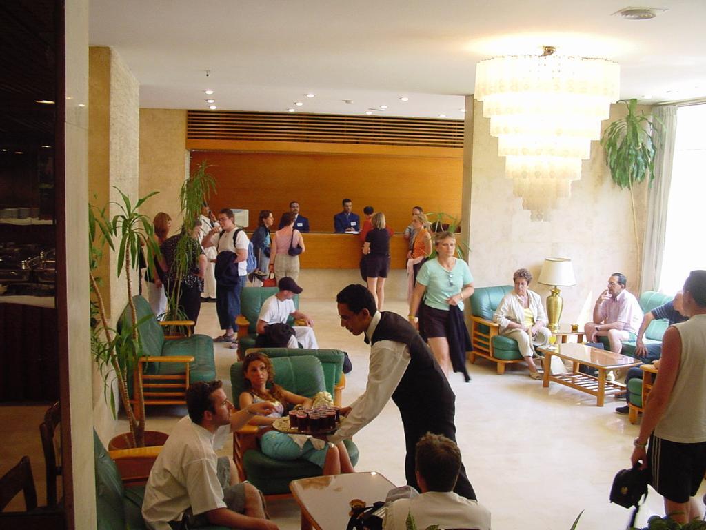 Maadi Hotel Cairo Exterior photo